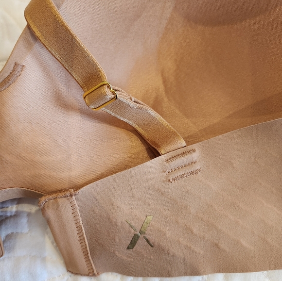 Knix bra, size 3, Nude/Camel Colour - Picture 3 of 6